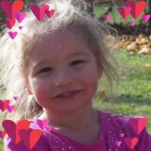 Meet your Posher, Ella